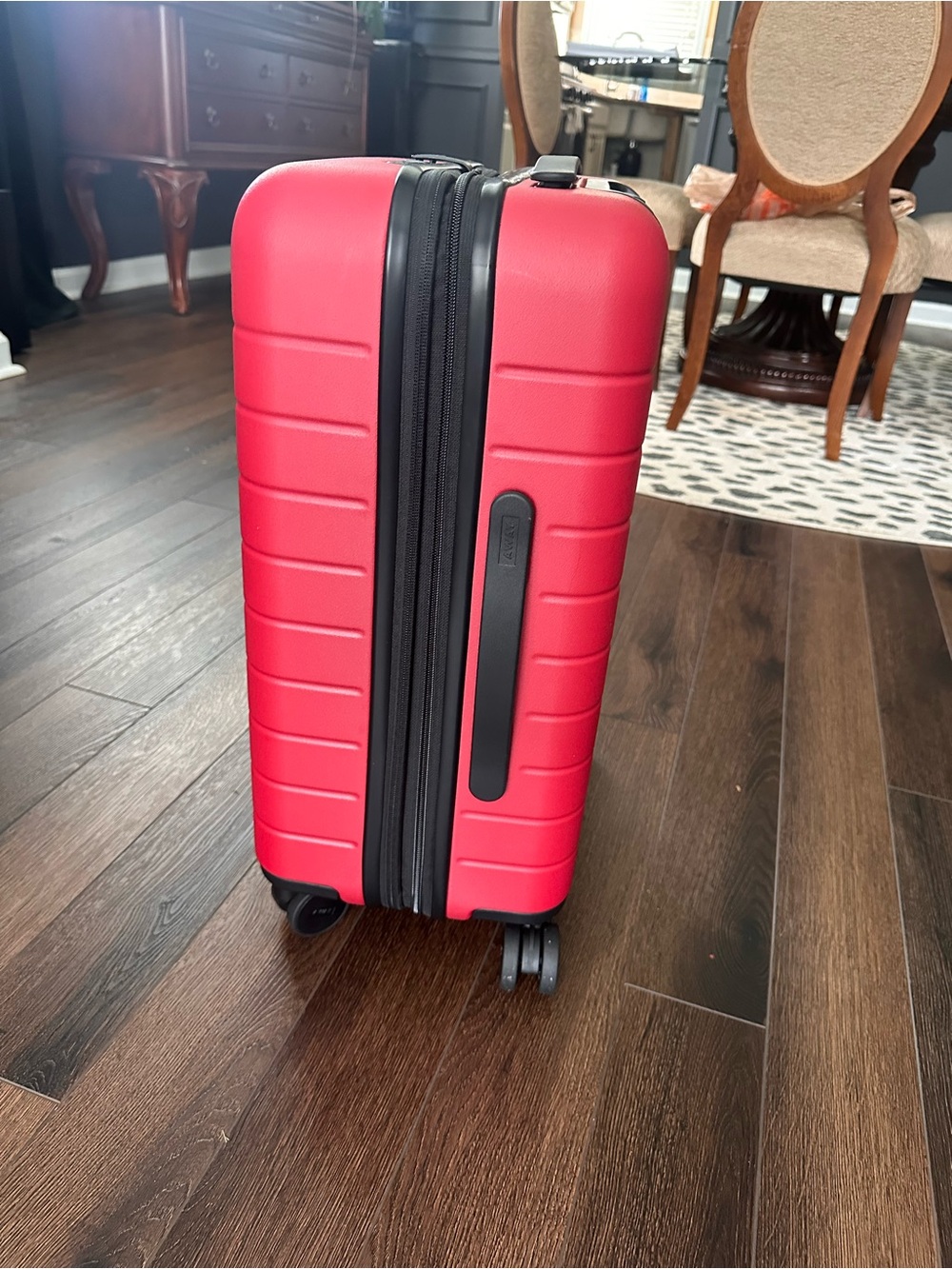 Away The Carry-On Flex – Red (Includes dust bag) - Picture 2 of 11